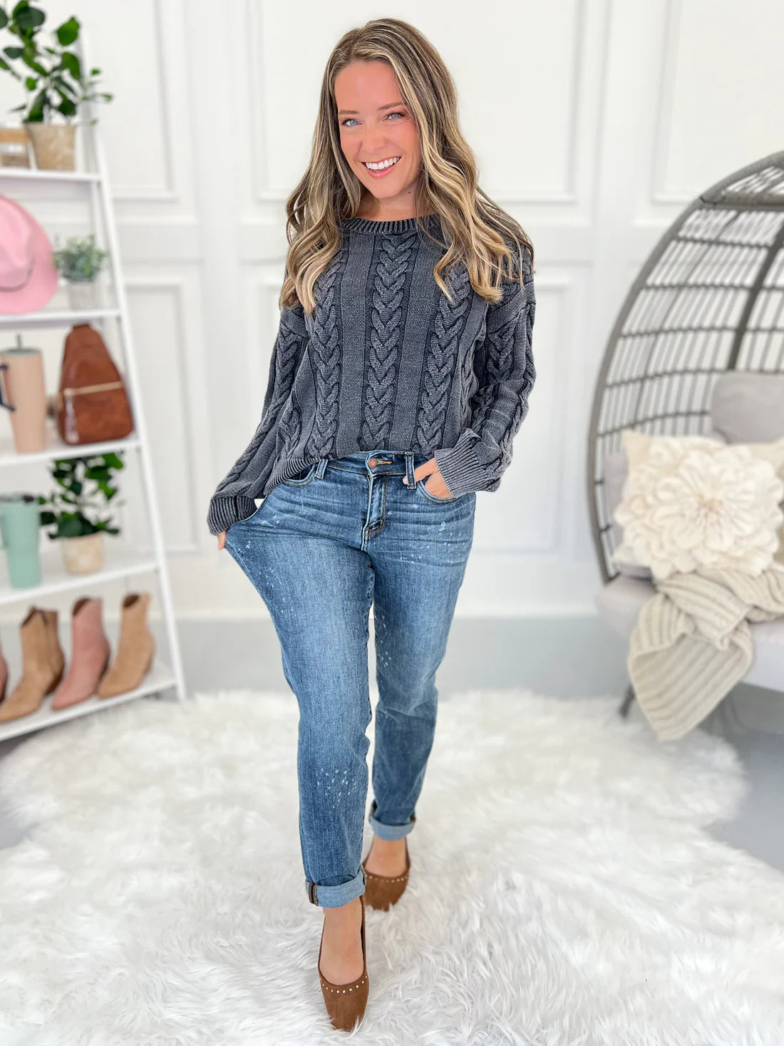 jeans de pierna ancha y cropped