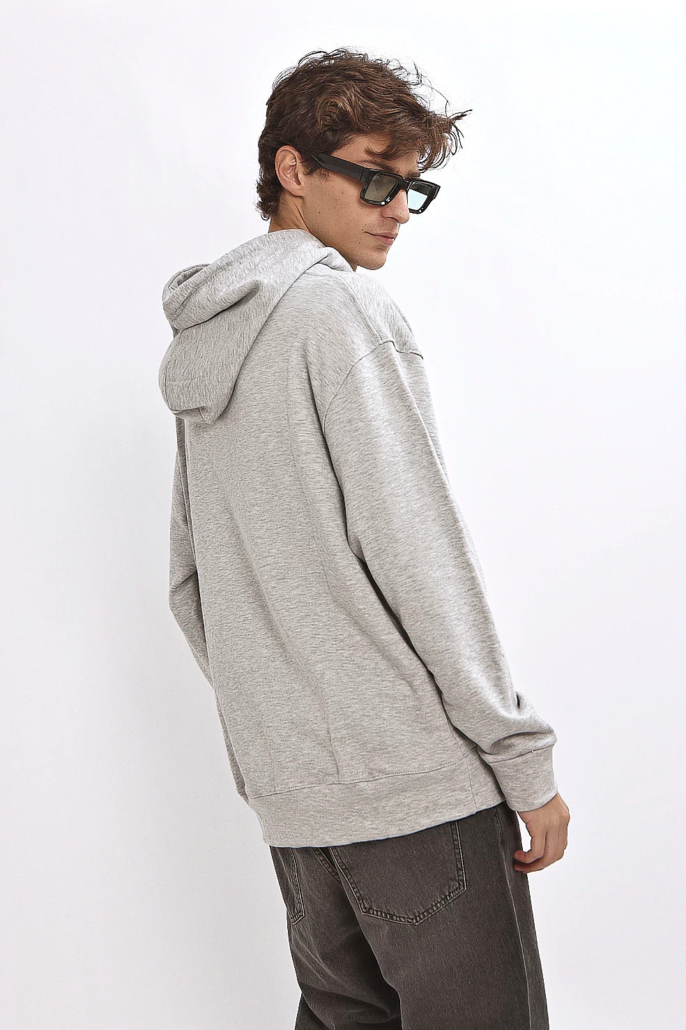 SUDADERA CON CAPUCHA