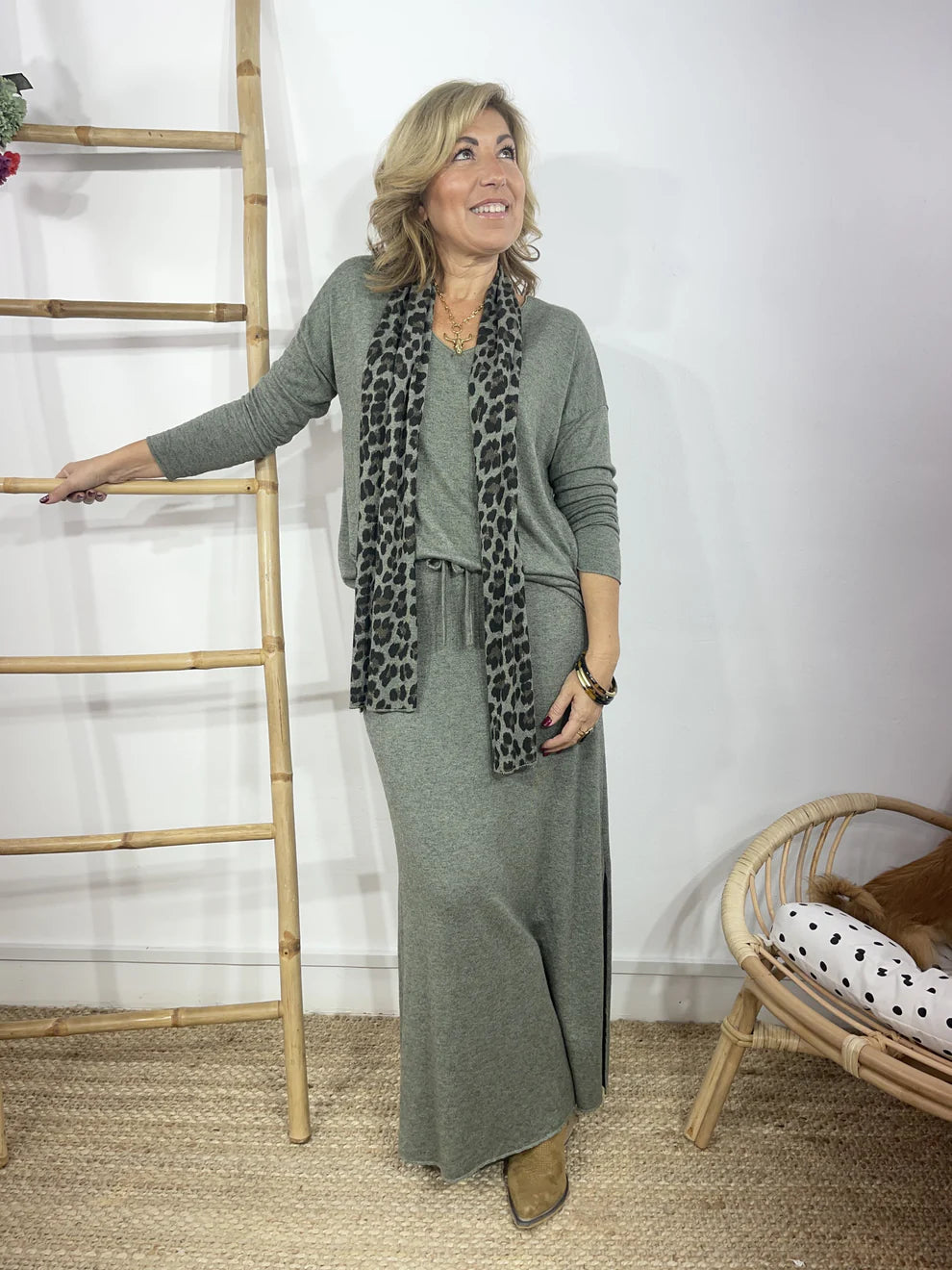 Conjunto de Falda y Pañuelo