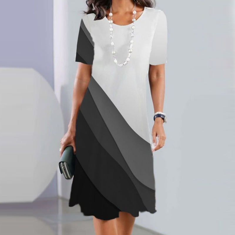 Elegante vestido monocromático