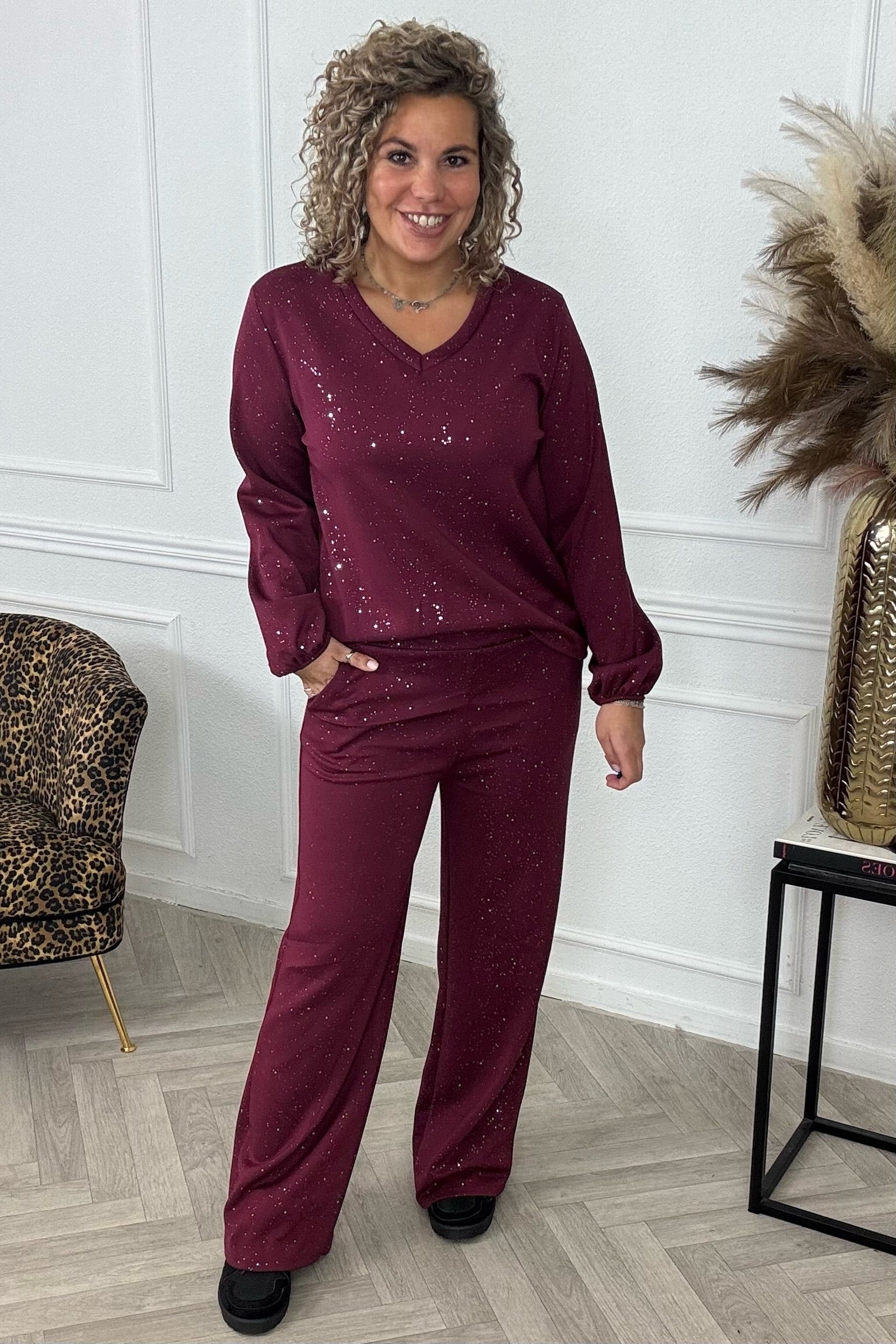 Conjunto con purpurina Burdeos