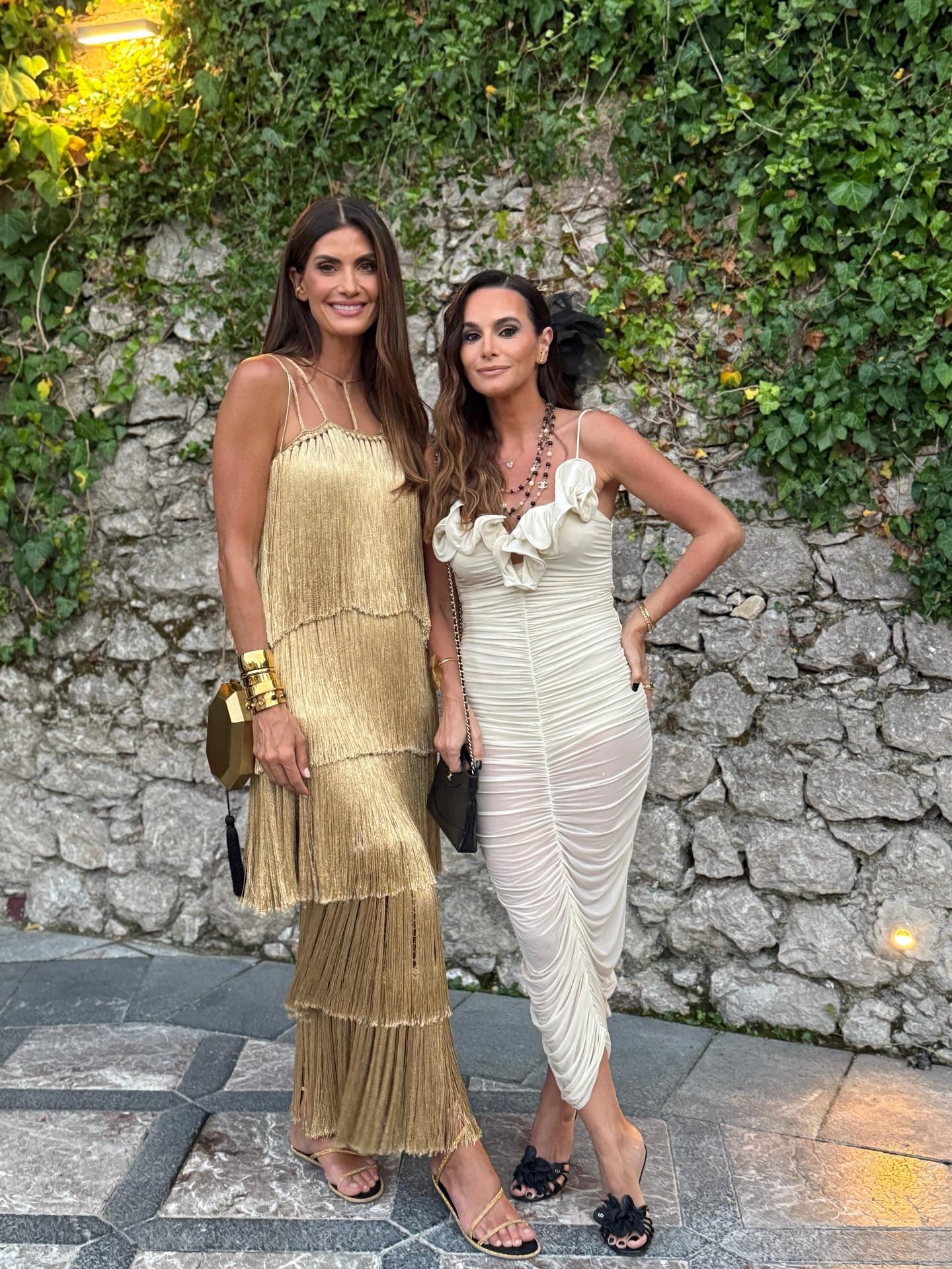 Vestido largo con flecos Sia