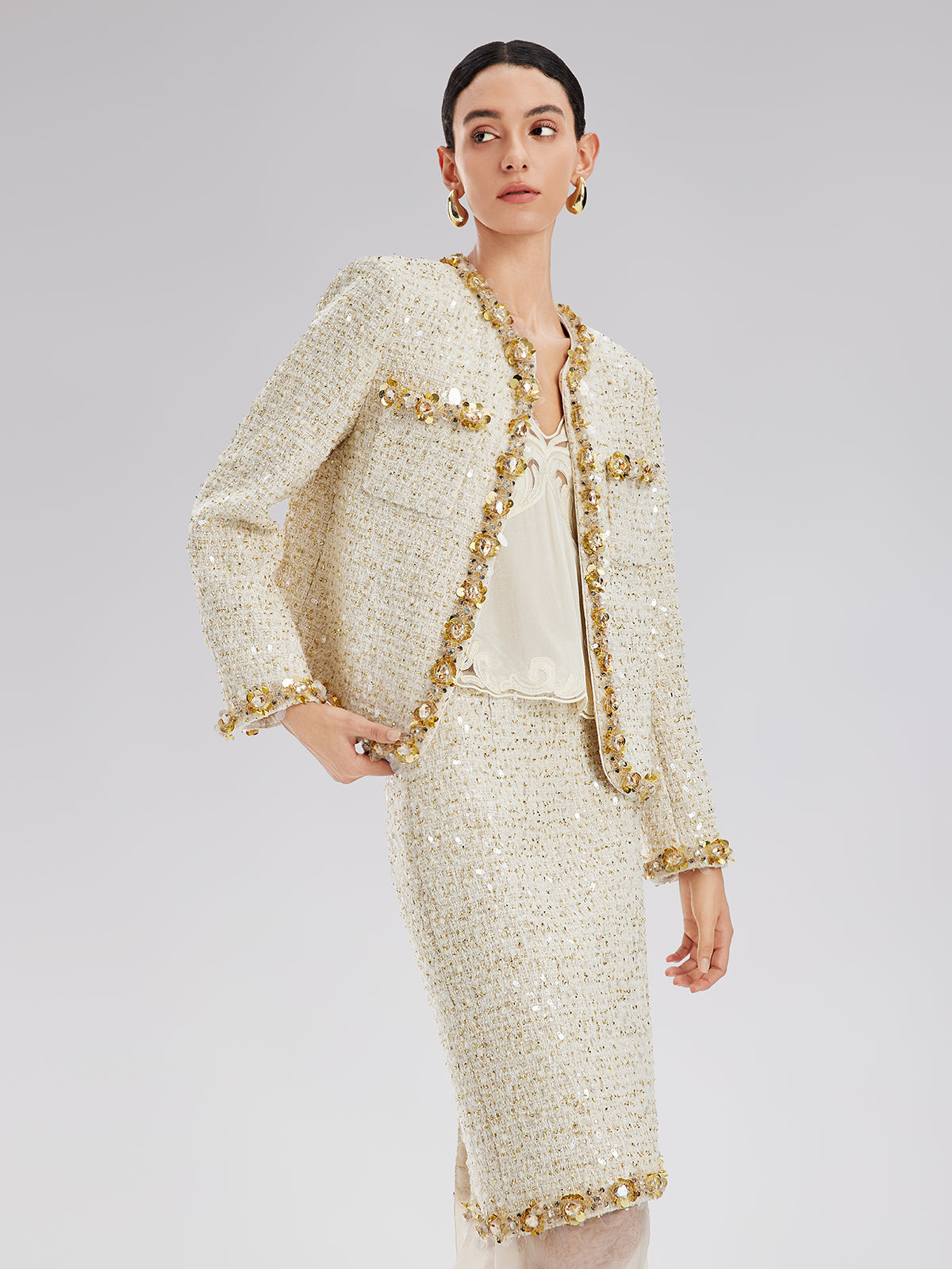 Conjunto de Chaqueta y Falda Daniel