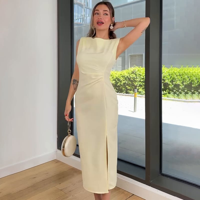 Vestido recto sin mangas de verano con abertura