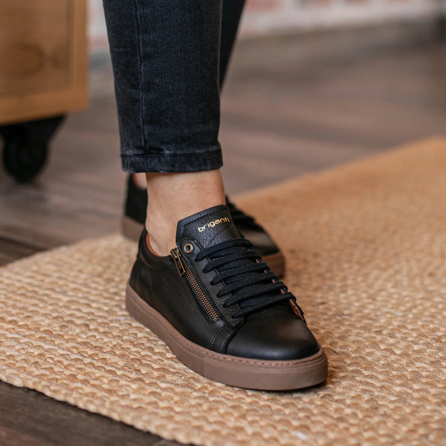 ZAPATILLA FANDON NEGRA